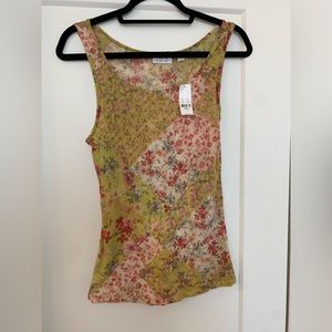 Floral tank. Size large. NWTs.